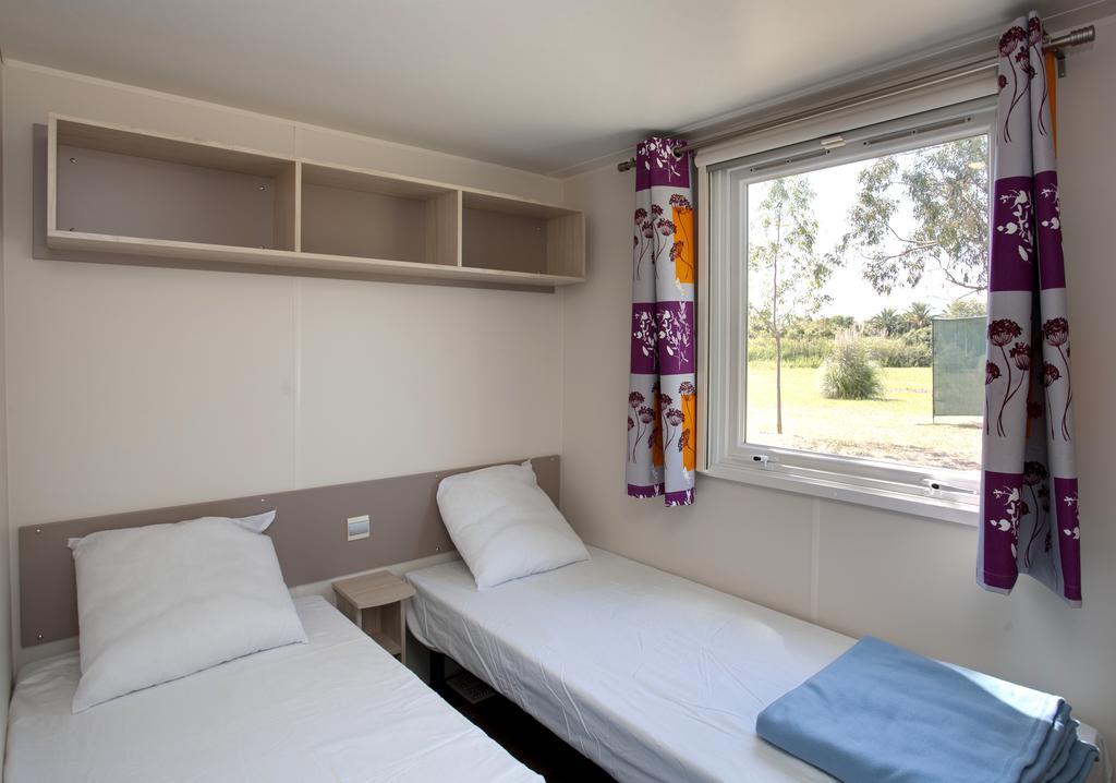 فندق Camping Miami Plage Poggio Mezzana الغرفة الصورة